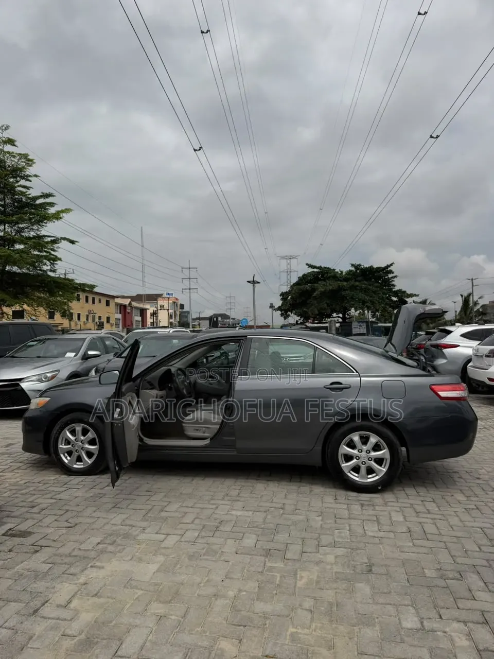Toyota Camry 2011 Gray