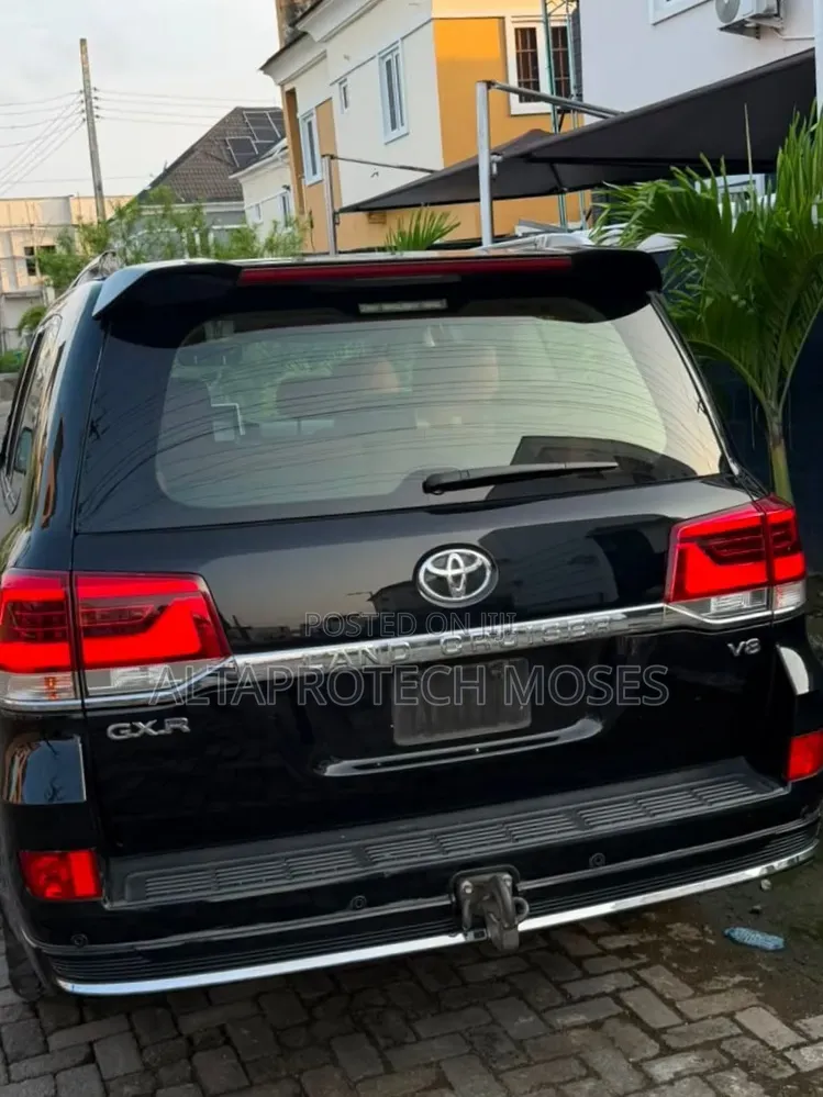 Toyota Land Cruiser 4.6 V8 GXR 2020 Black