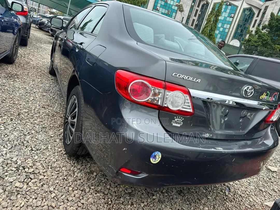 Toyota Corolla 2013 Gray