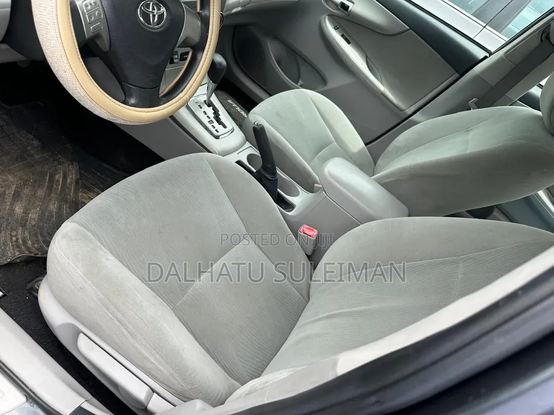 Toyota Corolla 2013 Gray