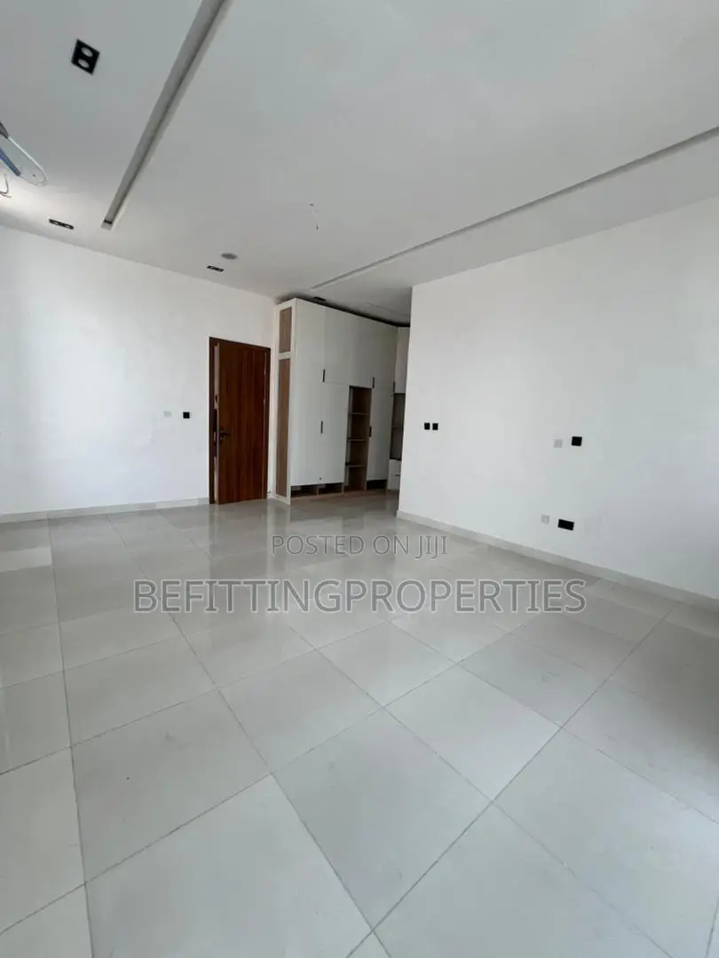 4bdrm Duplex in Ajah for sale