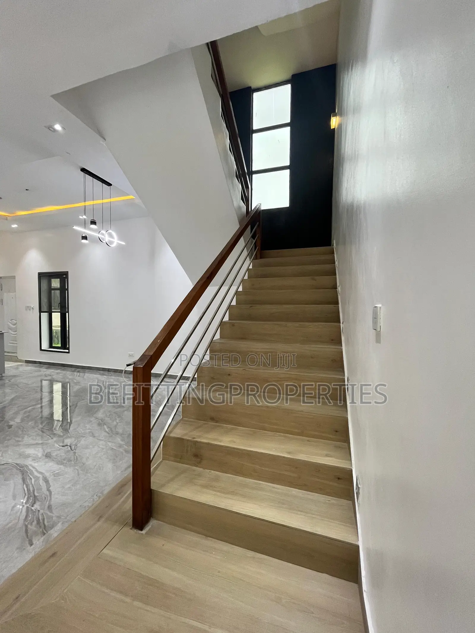 5bdrm Duplex in Lekki for sale