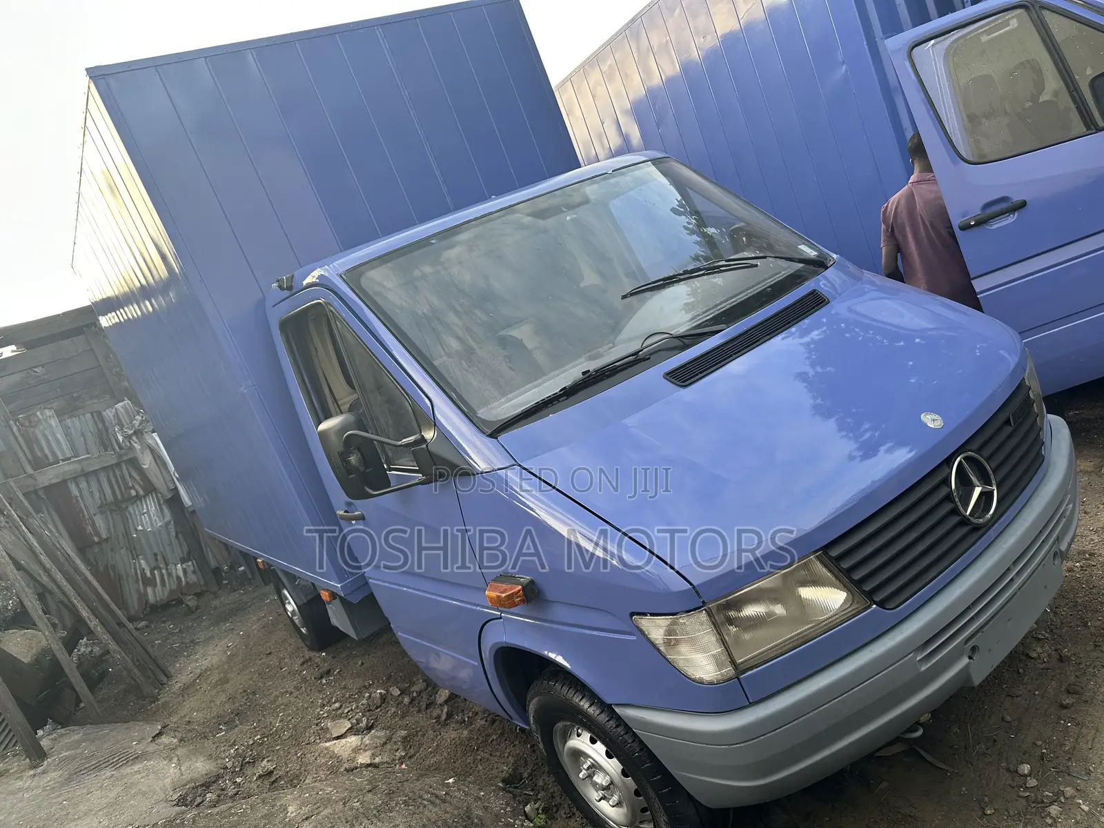 Mercedes Benz 4 Tyres 308 Container Body