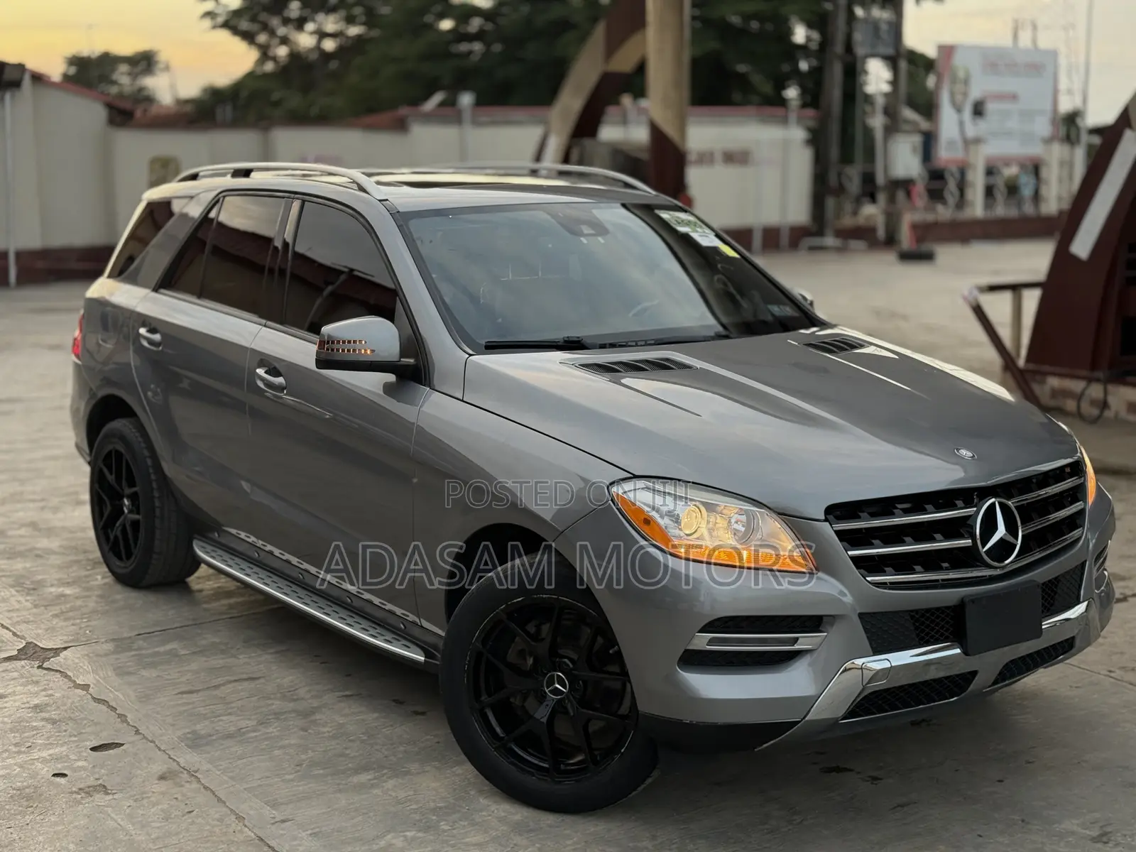 Mercedes-Benz M Class ML350 4MATIC 4dr SUV AWD (3.5L 6cyl 7A) 2015 Gray