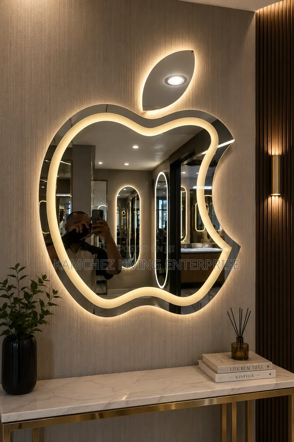 Luxury 3 Light LED Apple-Shaped Mirror