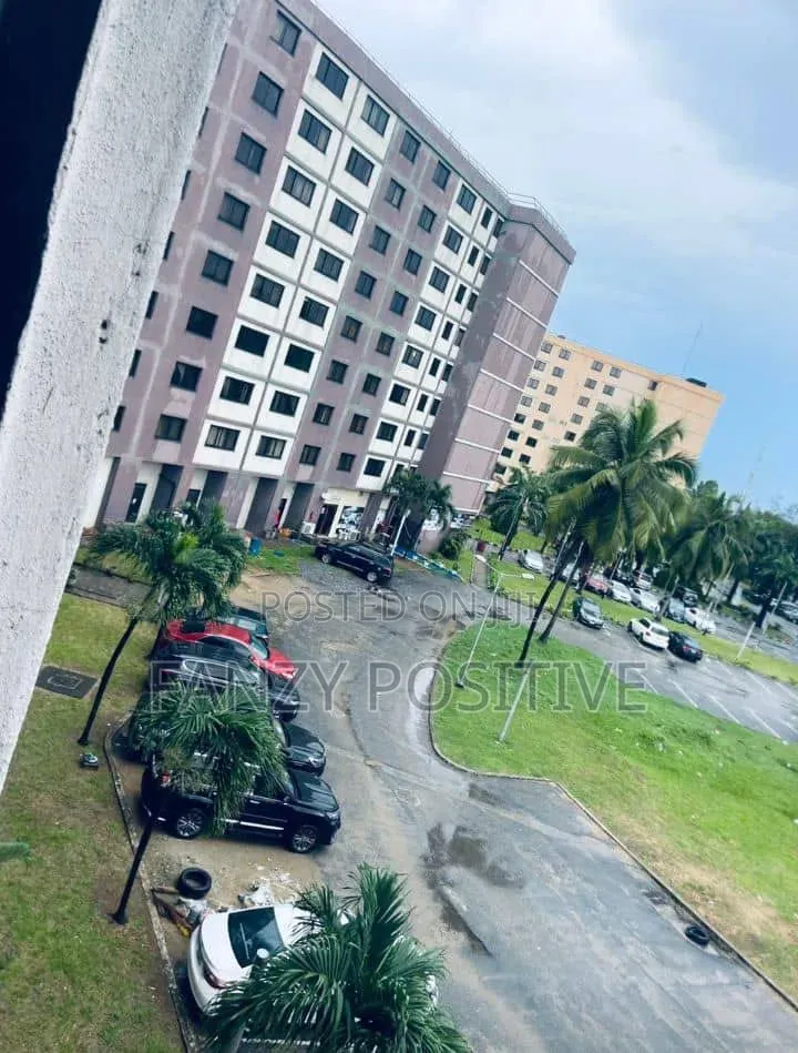 Golden Tulip Apartment