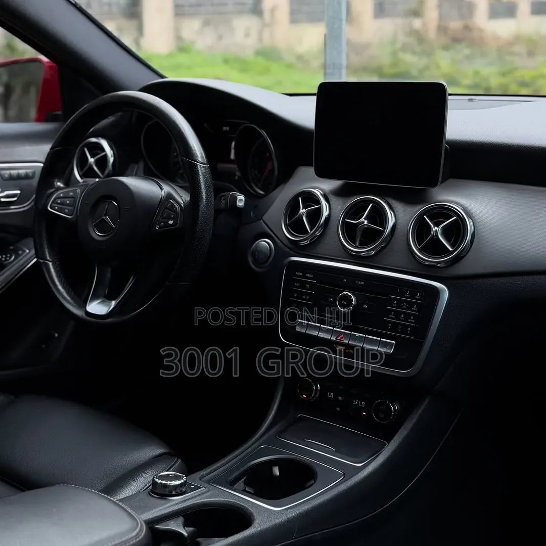 Mercedes-Benz GLA 250 2020 Red