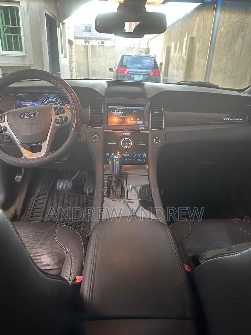 Ford Taurus 2014 Black