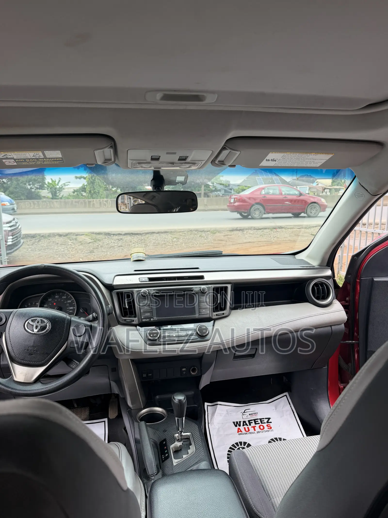 Toyota RAV4 XLE 4dr SUV AWD (2.5L 4cyl 6A) 2015 Red