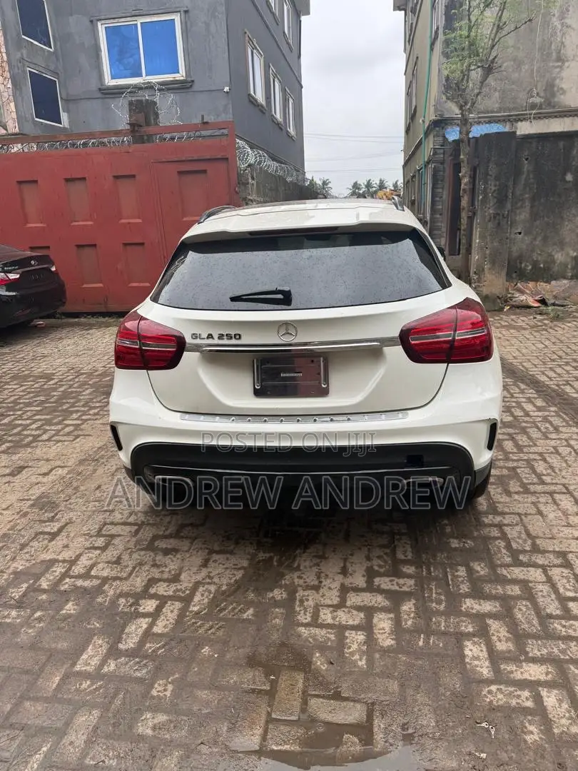 Mercedes-Benz GLA 250 2017 White