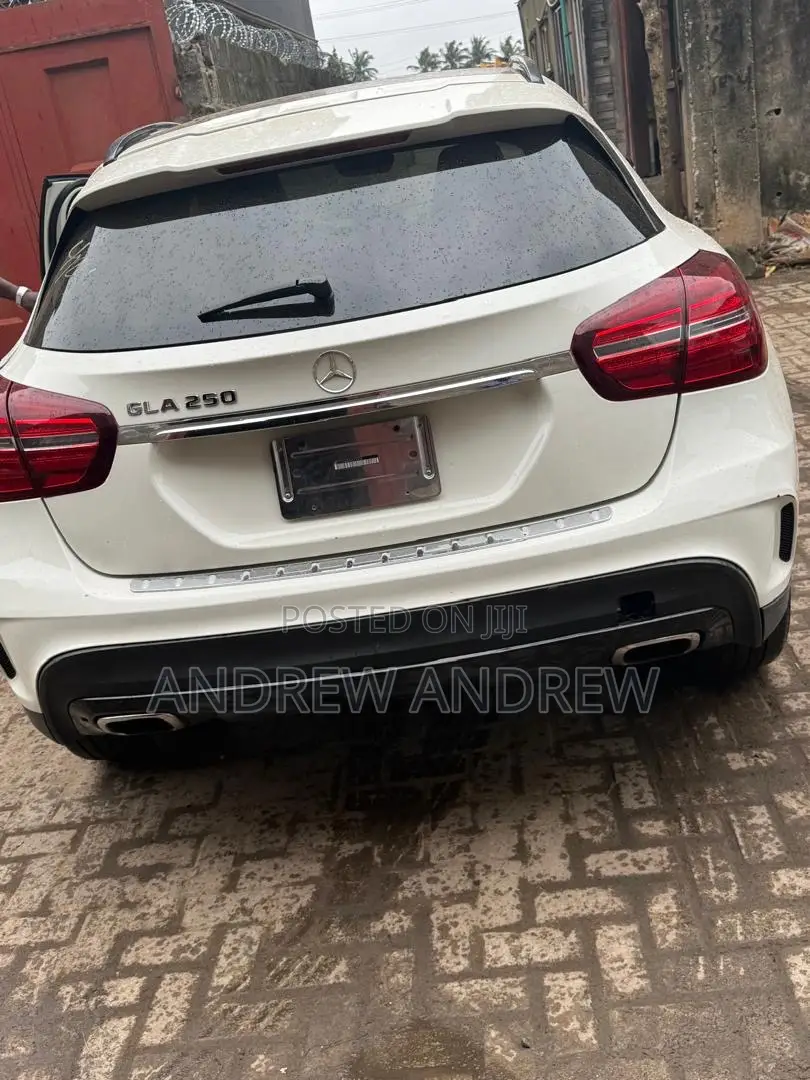 Mercedes-Benz GLA 250 2017 White