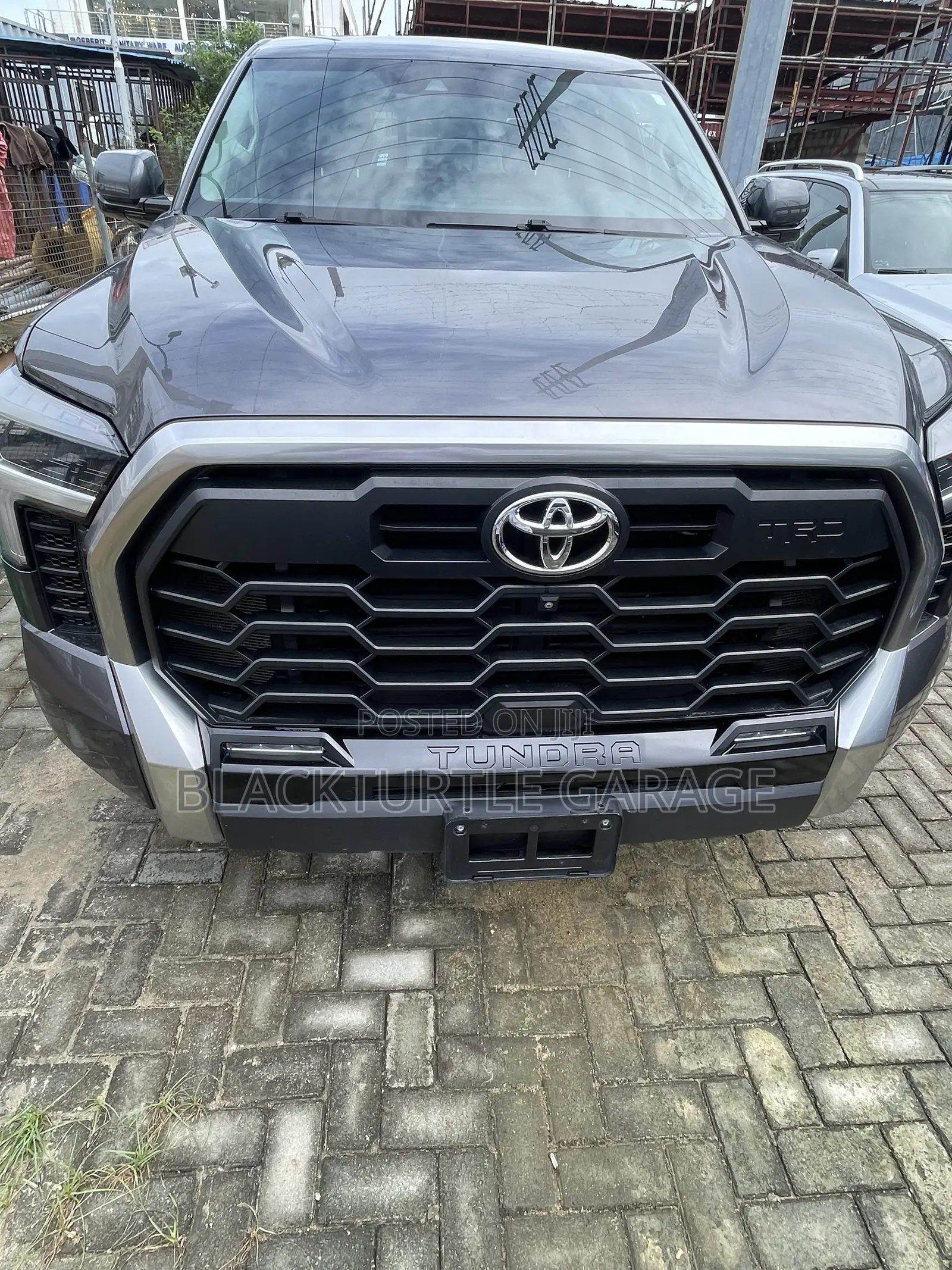 Toyota Tundra 2023 Gray