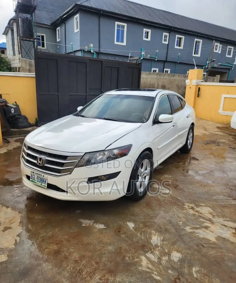 Honda Accord Crosstour 2010 White