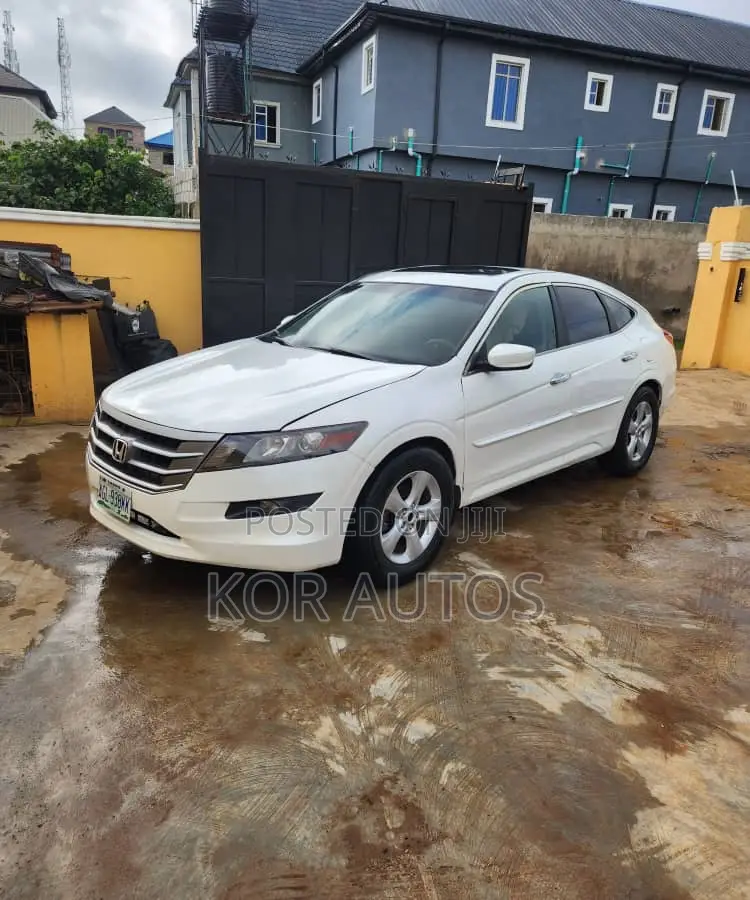 Honda Accord Crosstour 2010 White