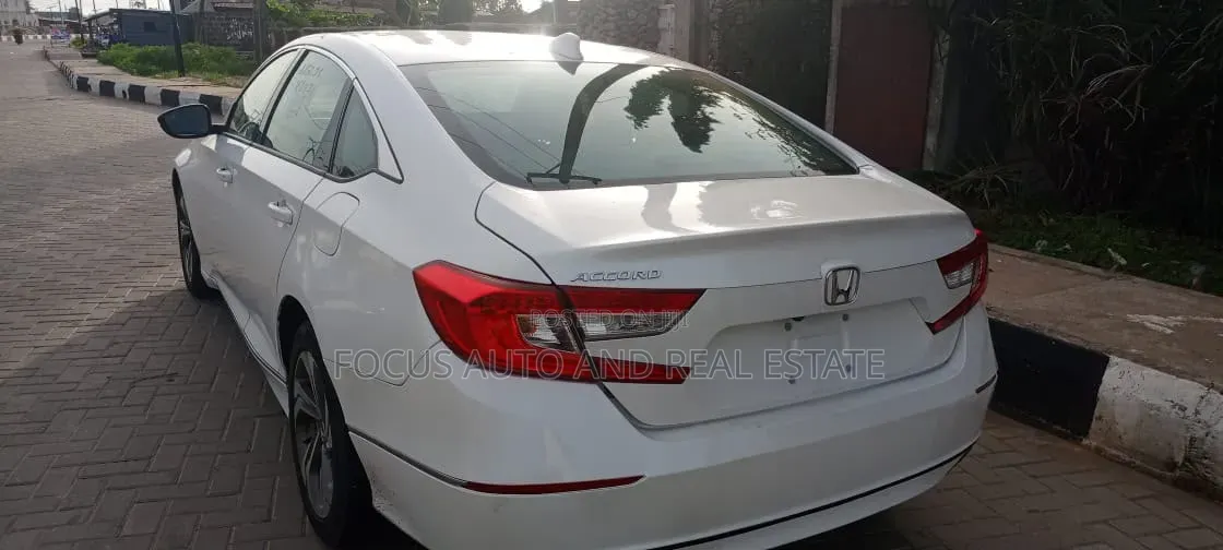 Honda Accord 2019 White