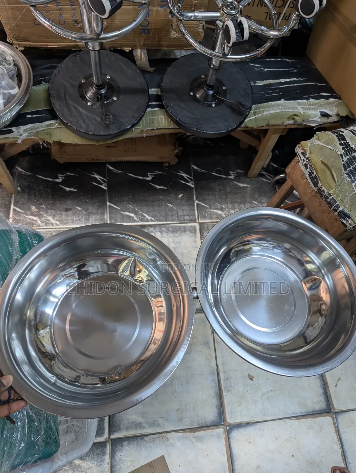 Surgical Bowl With Stand Double