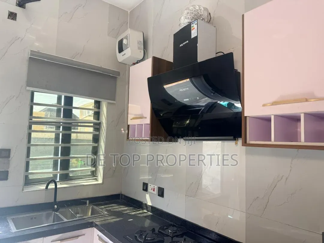 4bdrm Duplex in Ologolo Lekki for rent