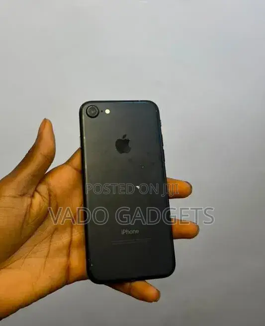 Apple iPhone 7 32 GB Black