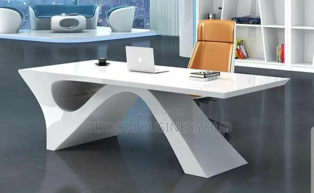 Glossy Executive Office Desk With Sculptural Base