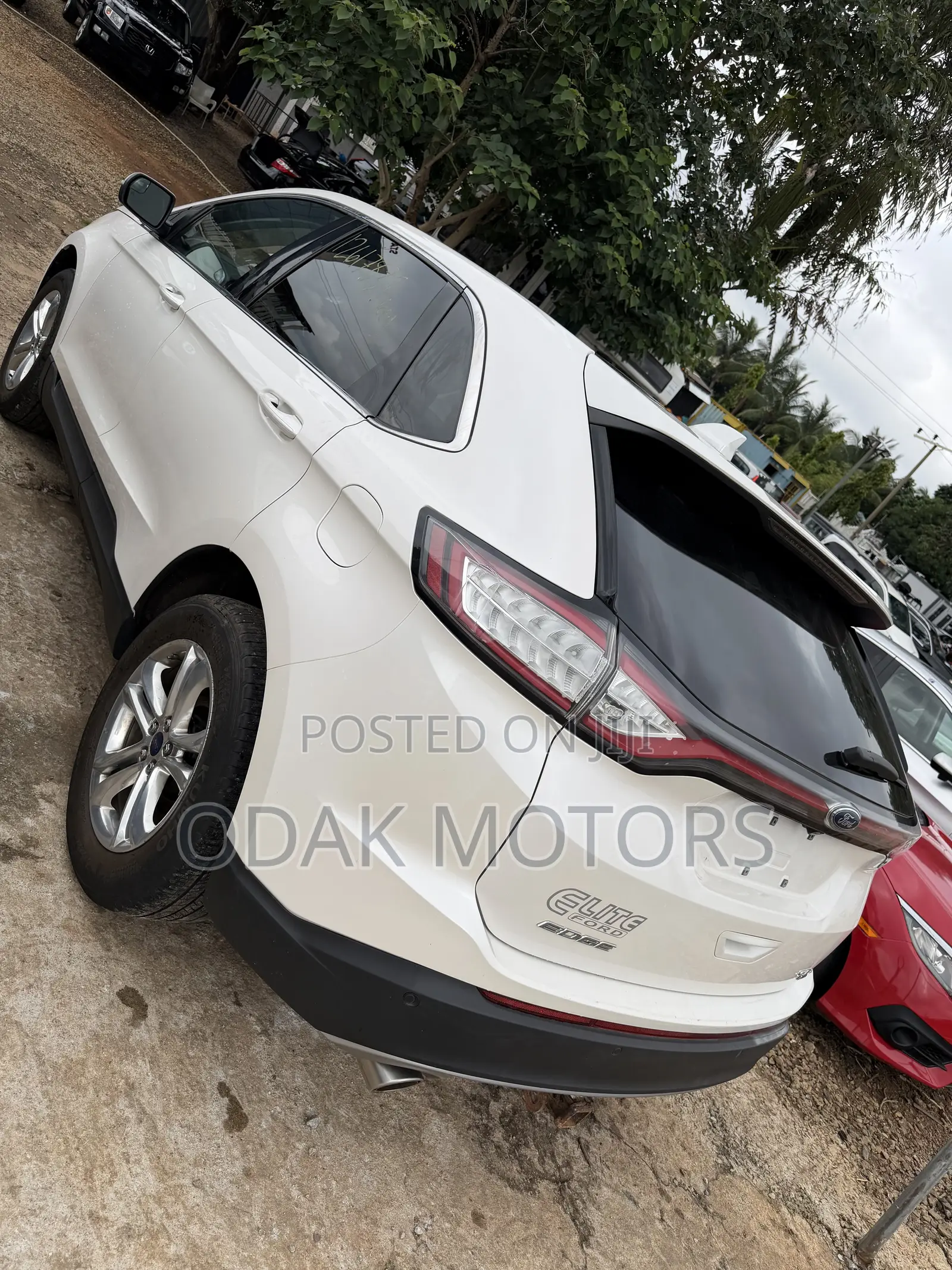Ford Edge Titanium 4dr AWD 2017 White