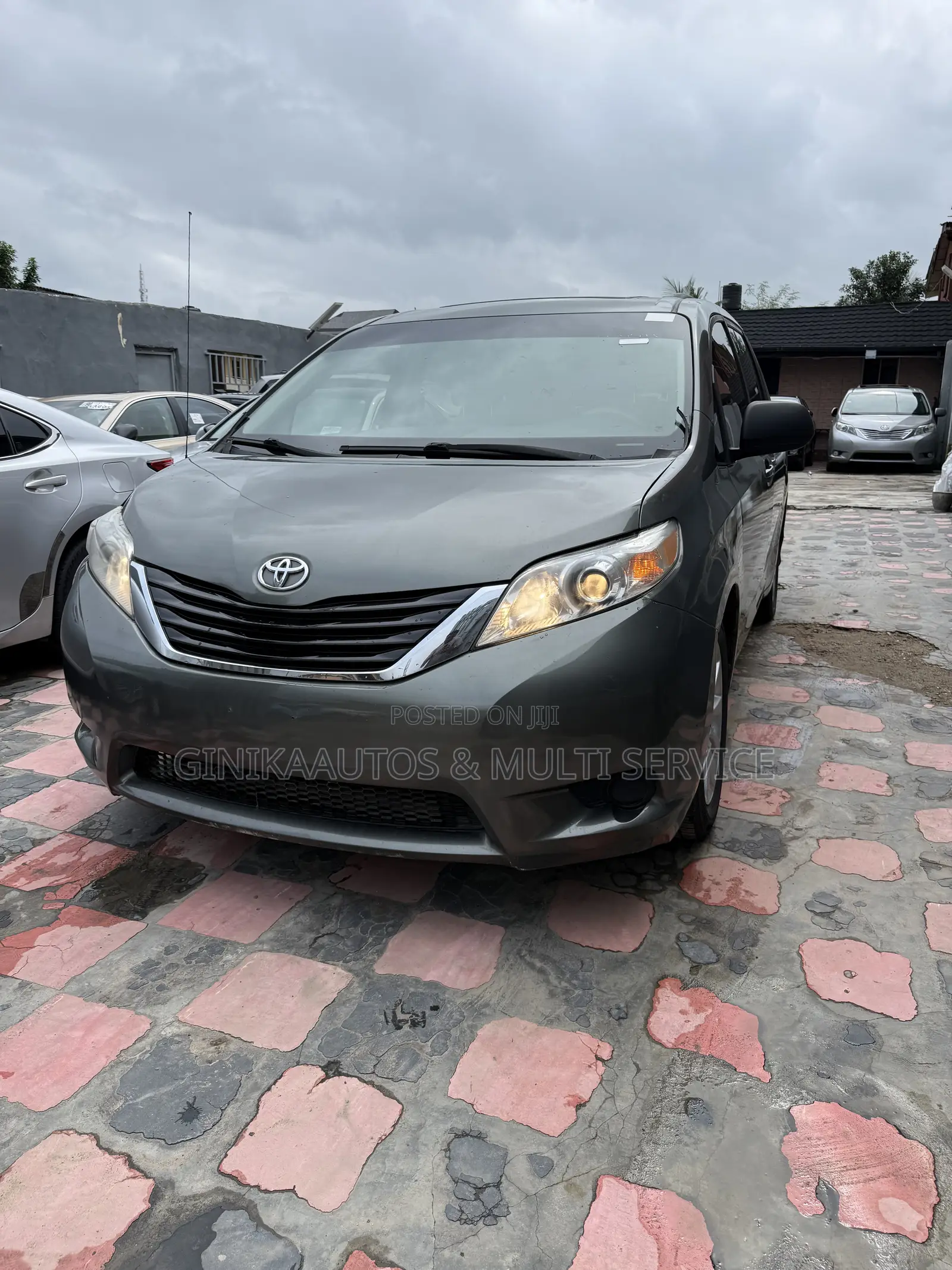 Toyota Sienna LE 7 Passenger 2012 Green