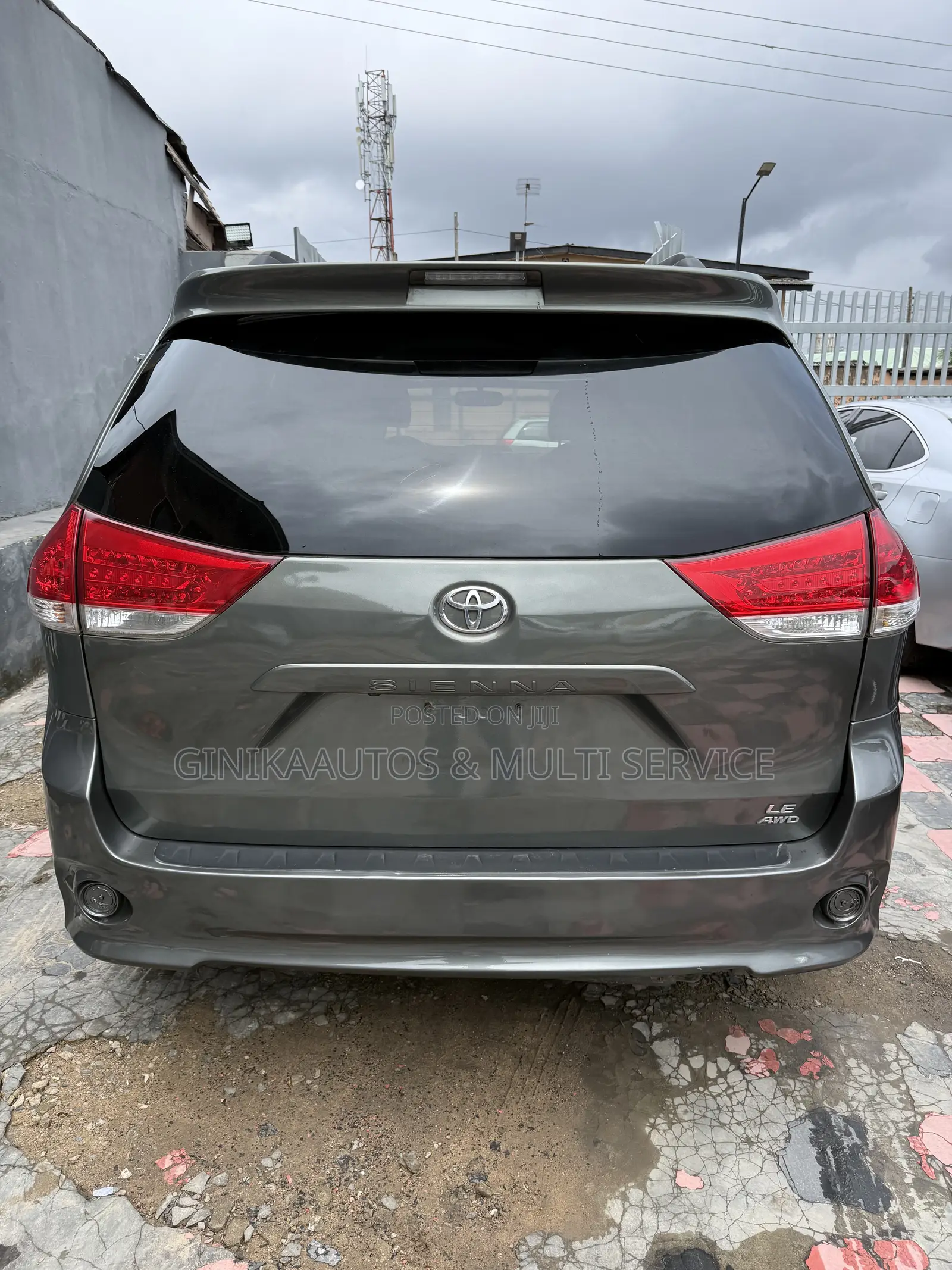 Toyota Sienna LE 7 Passenger 2012 Green