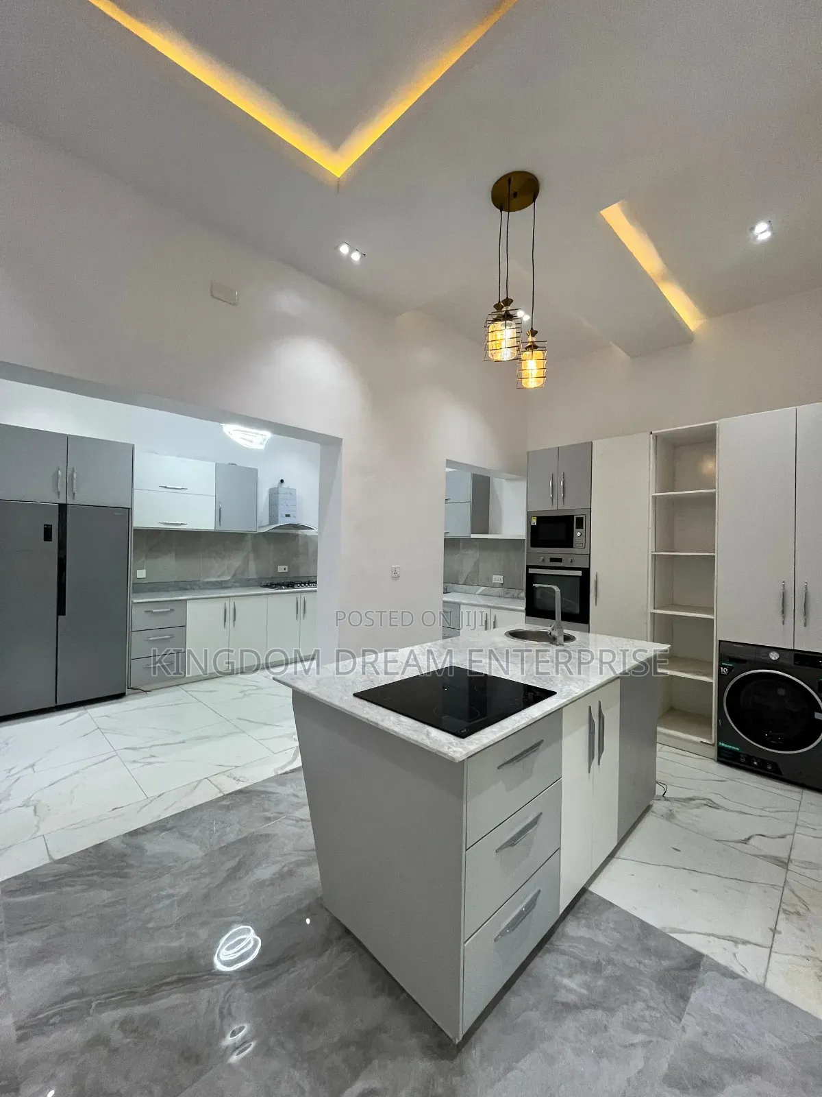 5bdrm Duplex in Victory Park Estate for sale