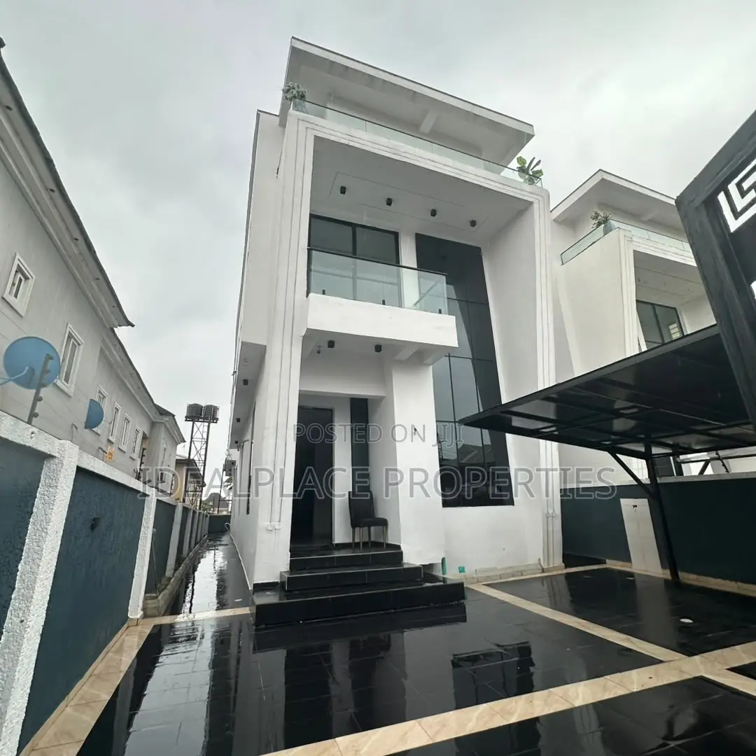 5bdrm Duplex in Sangotedo for sale