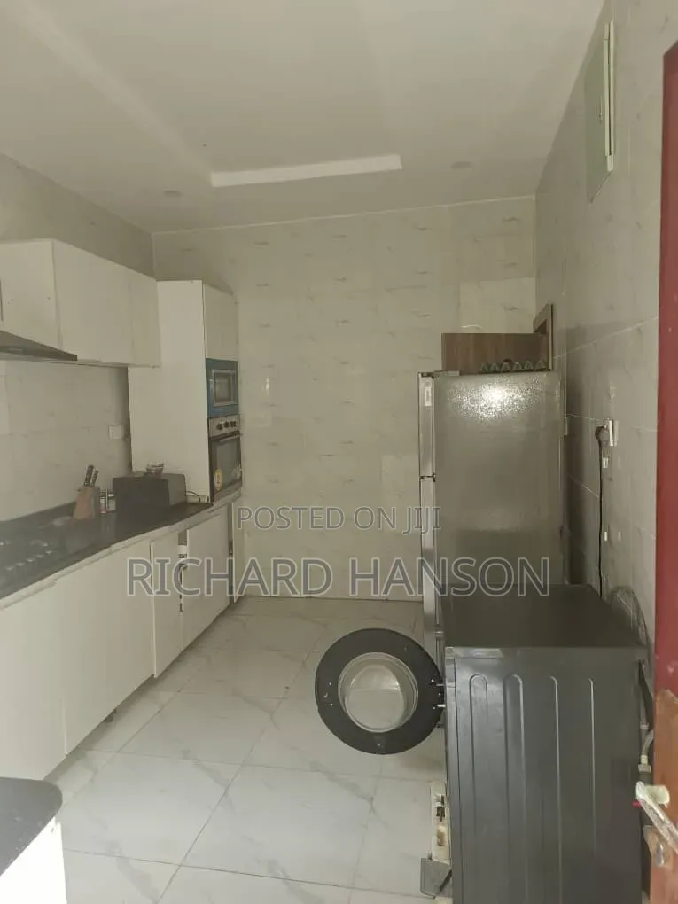 4bdrm Duplex in Secured Estate for sale