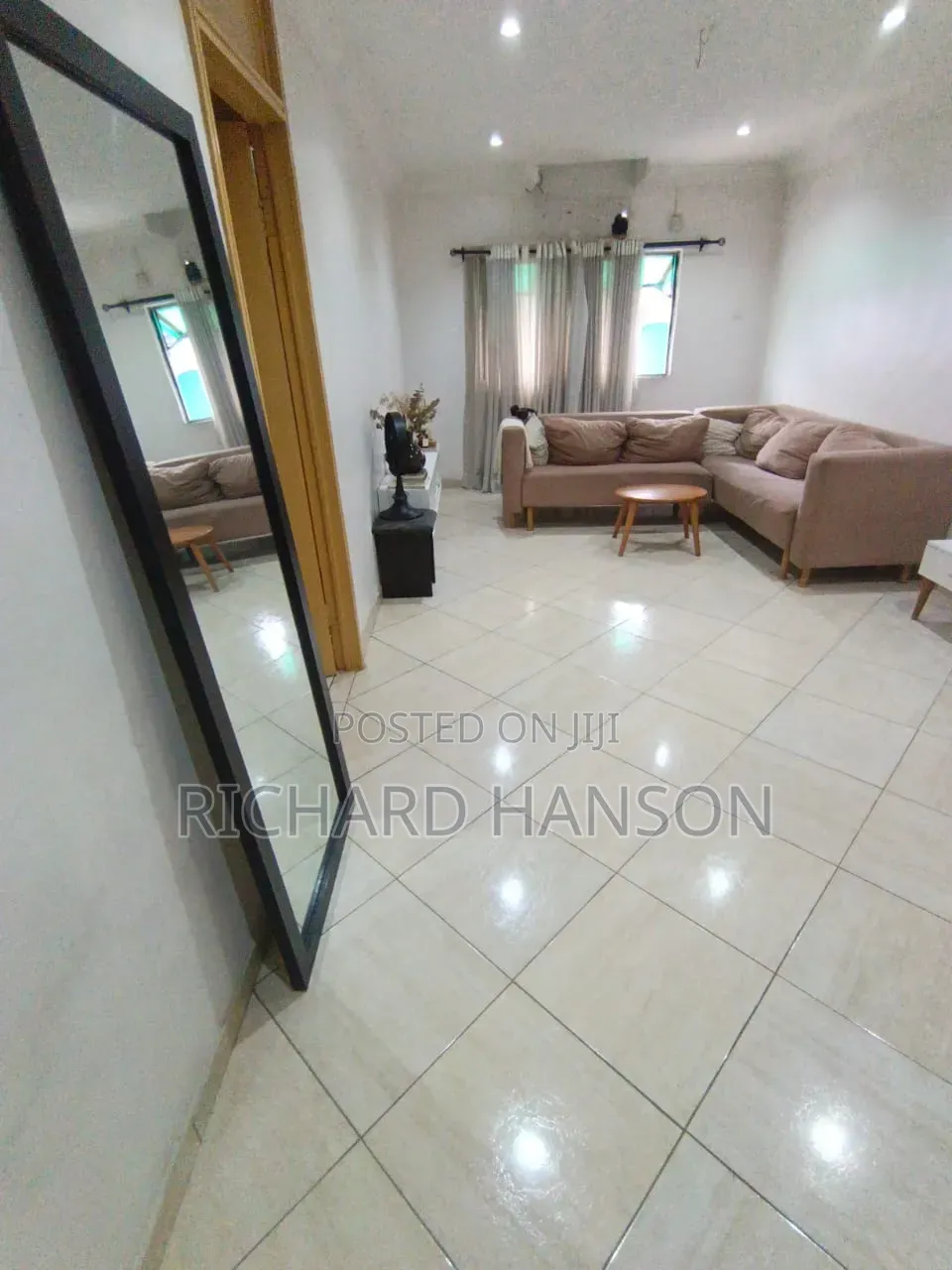 1bdrm Shared Apartment in Female ๐๐(Ikoyi), Abraham Adesanya Estate