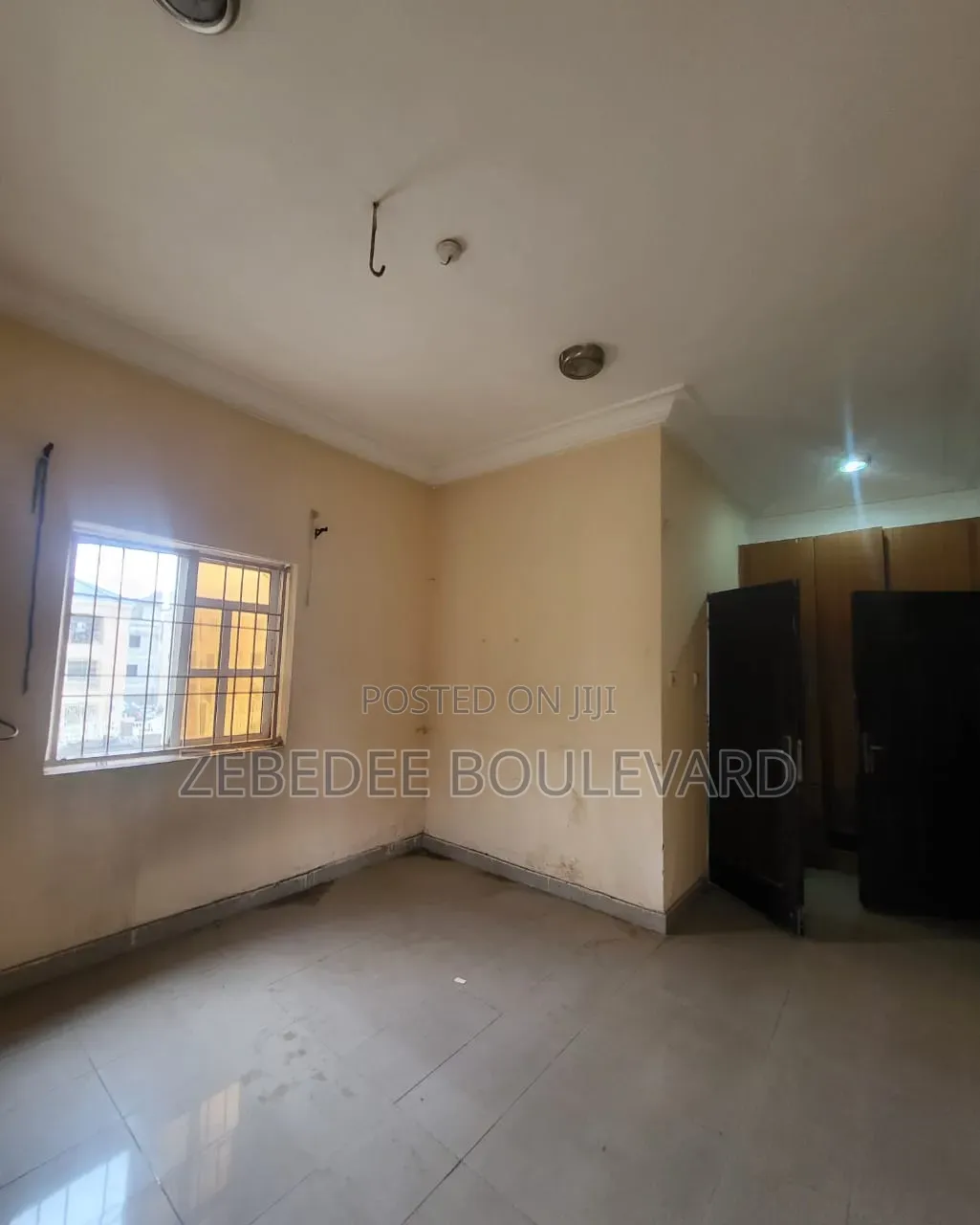 3bdrm Block of Flats in Durumi for rent
