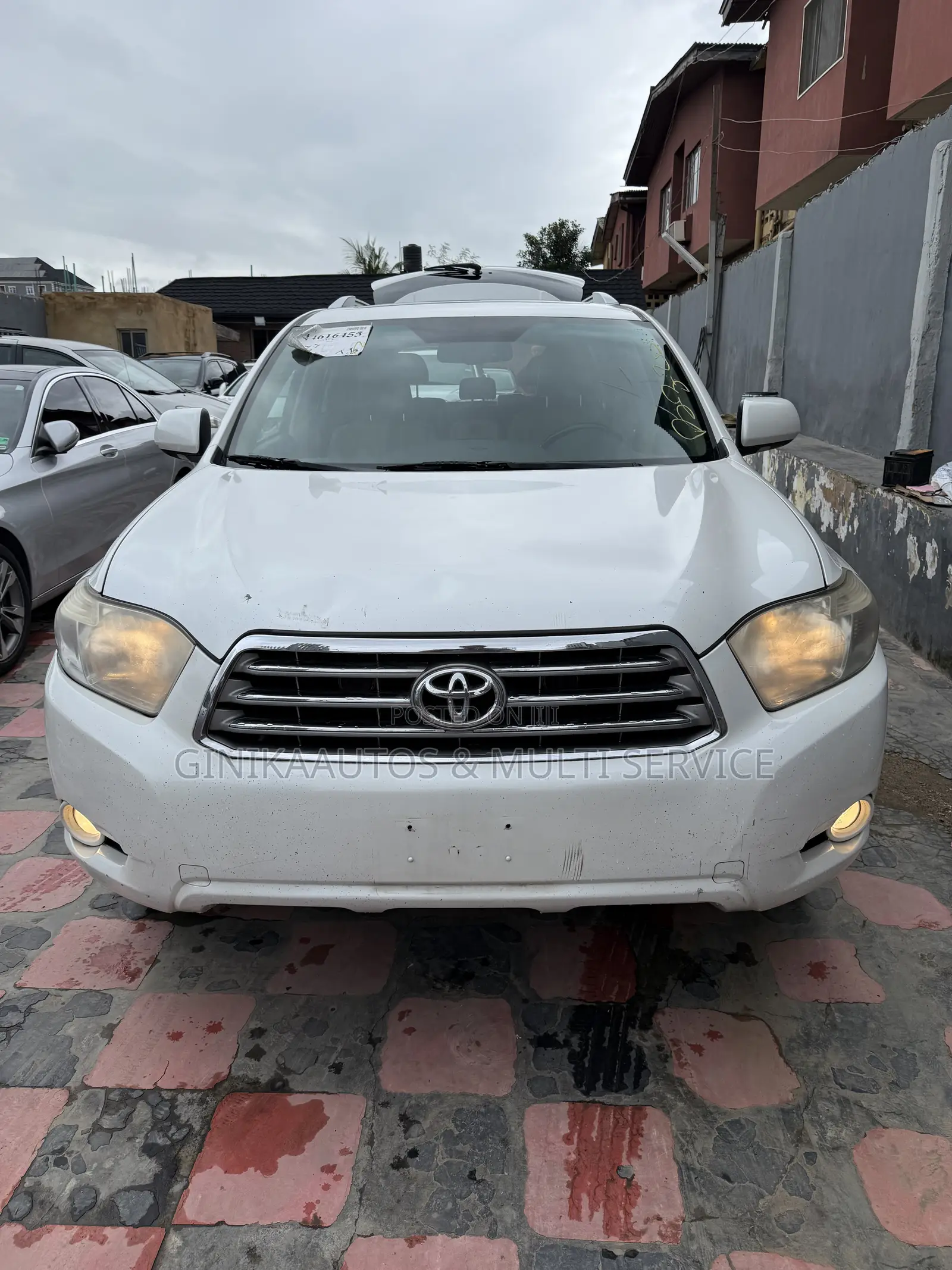 Toyota Highlander Limited 2010 White
