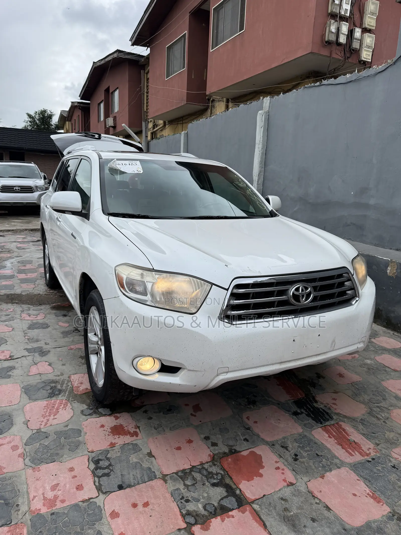 Toyota Highlander Limited 2010 White