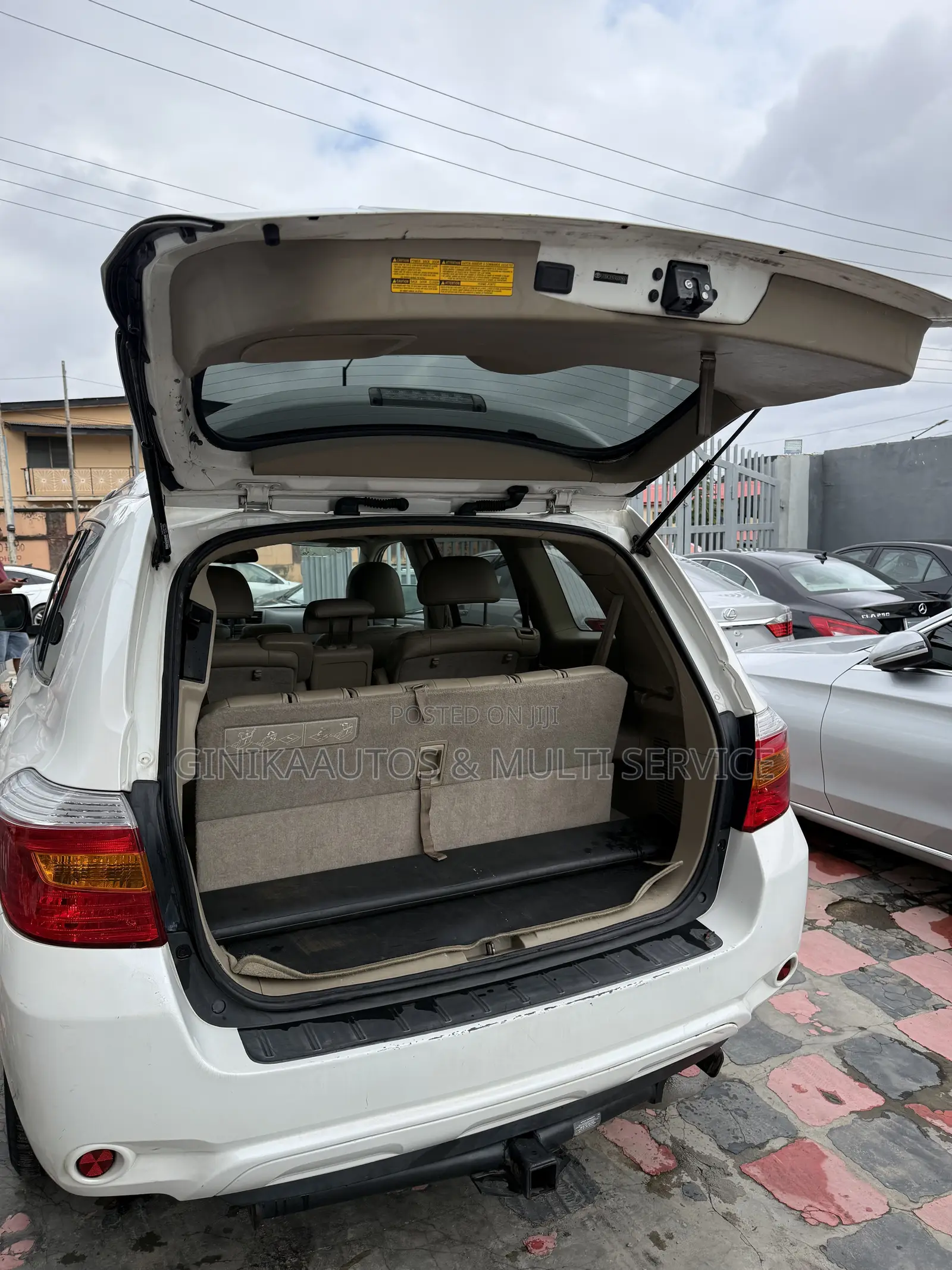 Toyota Highlander Limited 2010 White