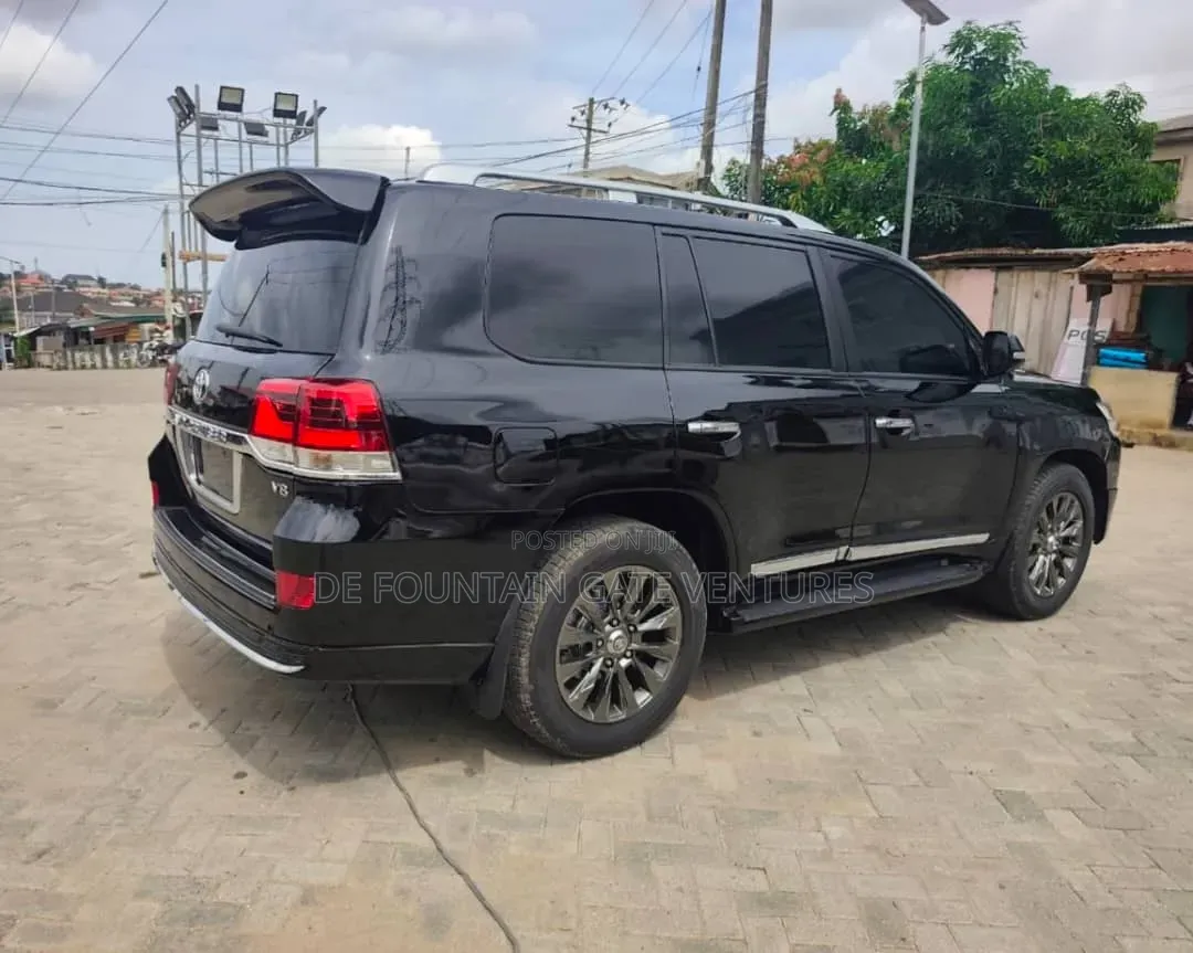 Lexus LX 570 AWD 2013 Black