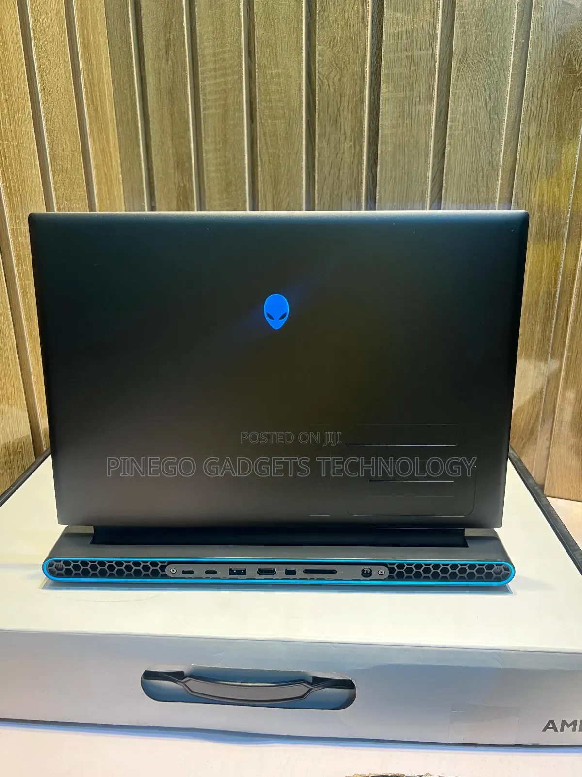 Laptop Alienware M16 R1 16GB AMD Ryzen 9 SSD 1T