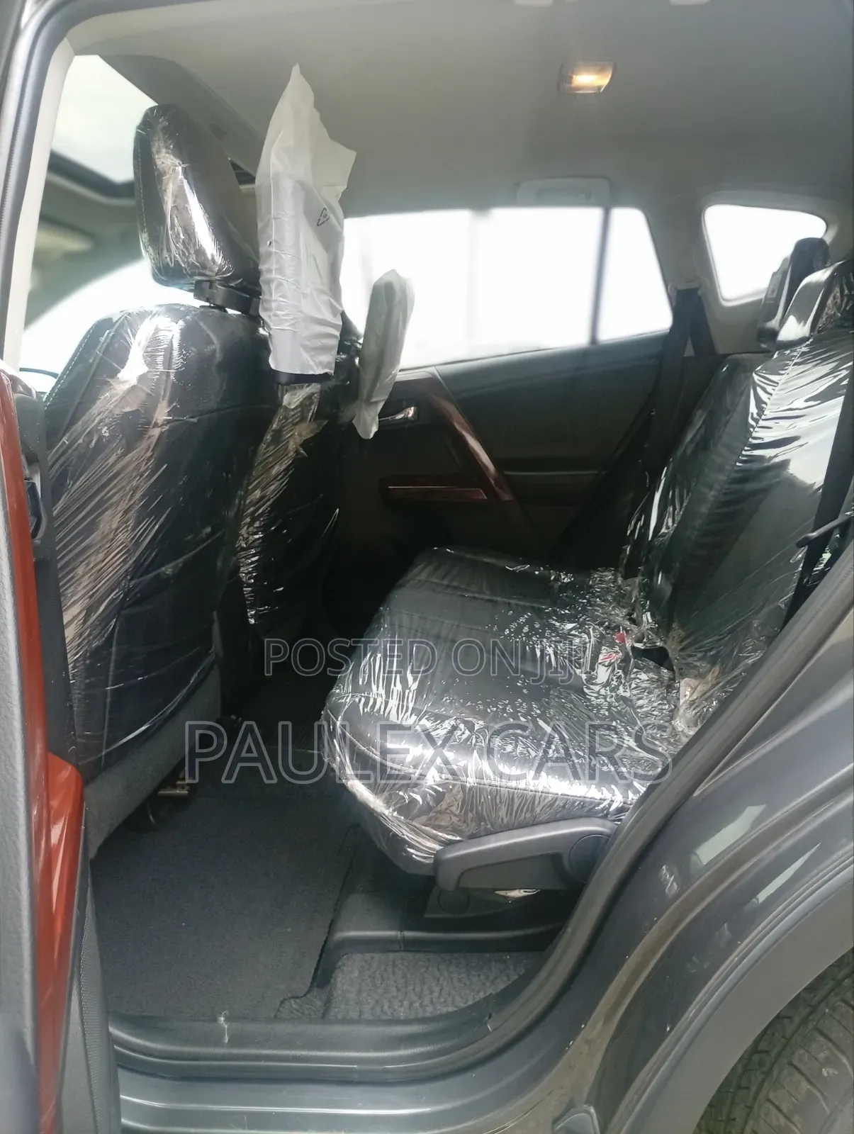 Toyota RAV4 XLE 4dr SUV (2.5L 4cyl 6A) 2018 Gray