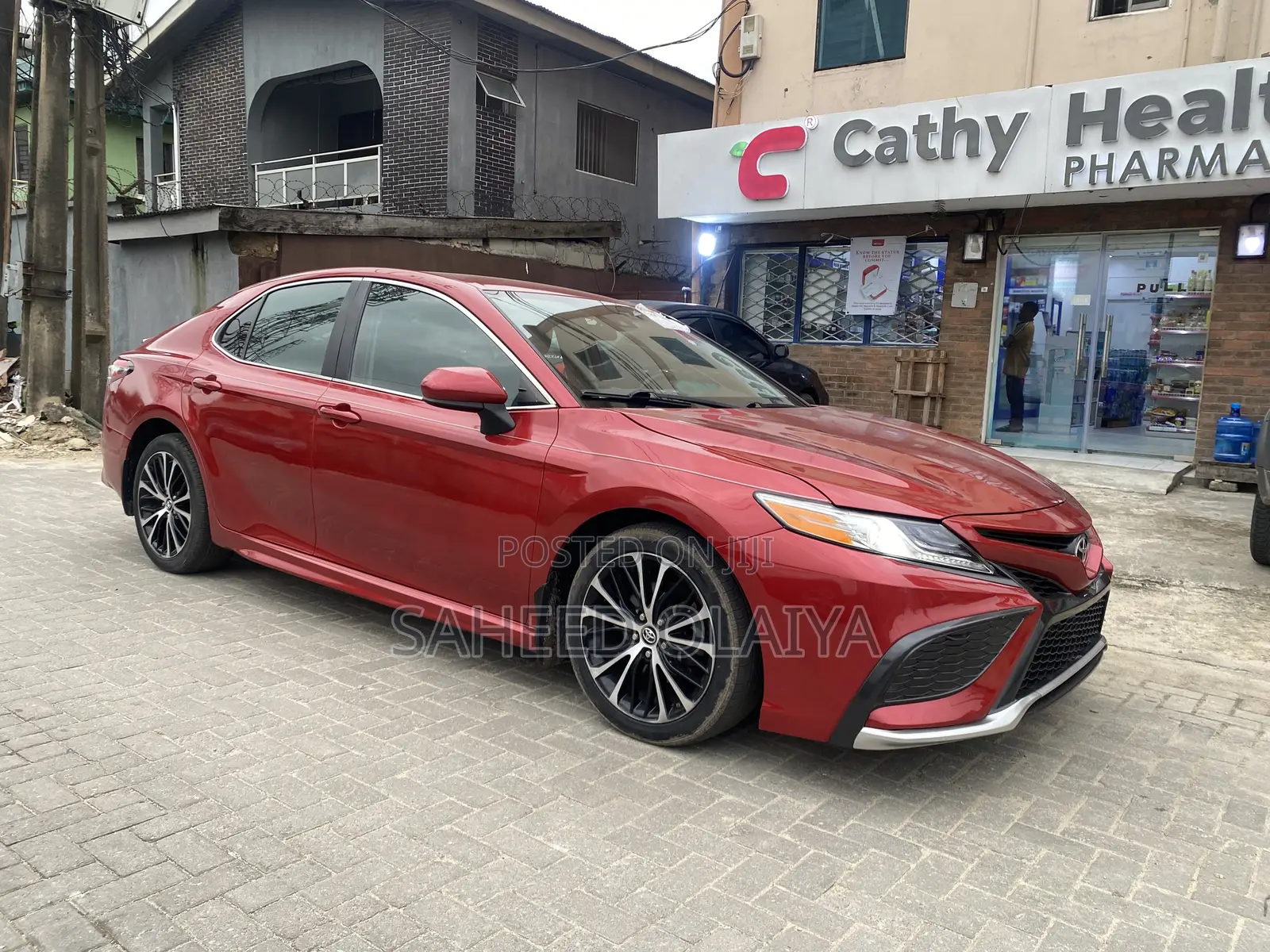 Toyota Camry SE (2.5L 4cyl 8A) 2019 Red