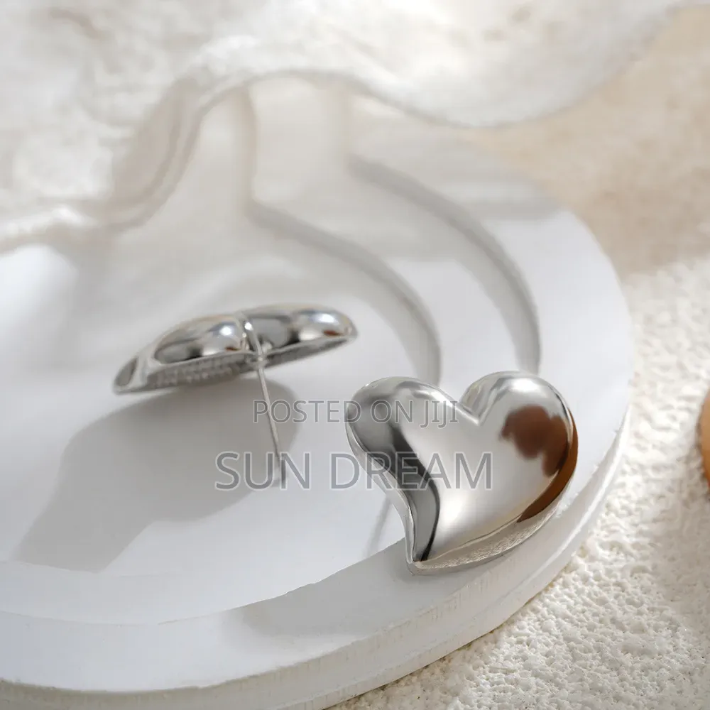 Sliver Heart Trendy Woman's Jewelry Accessory