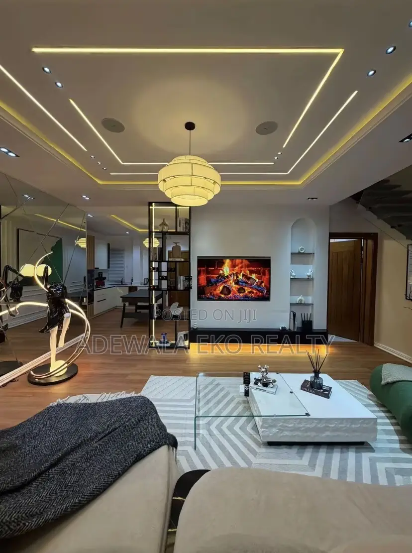 2-Bedroom Shortlet Off Freedom Way Lekki Ph 1 - Cinema, PS5 Pool