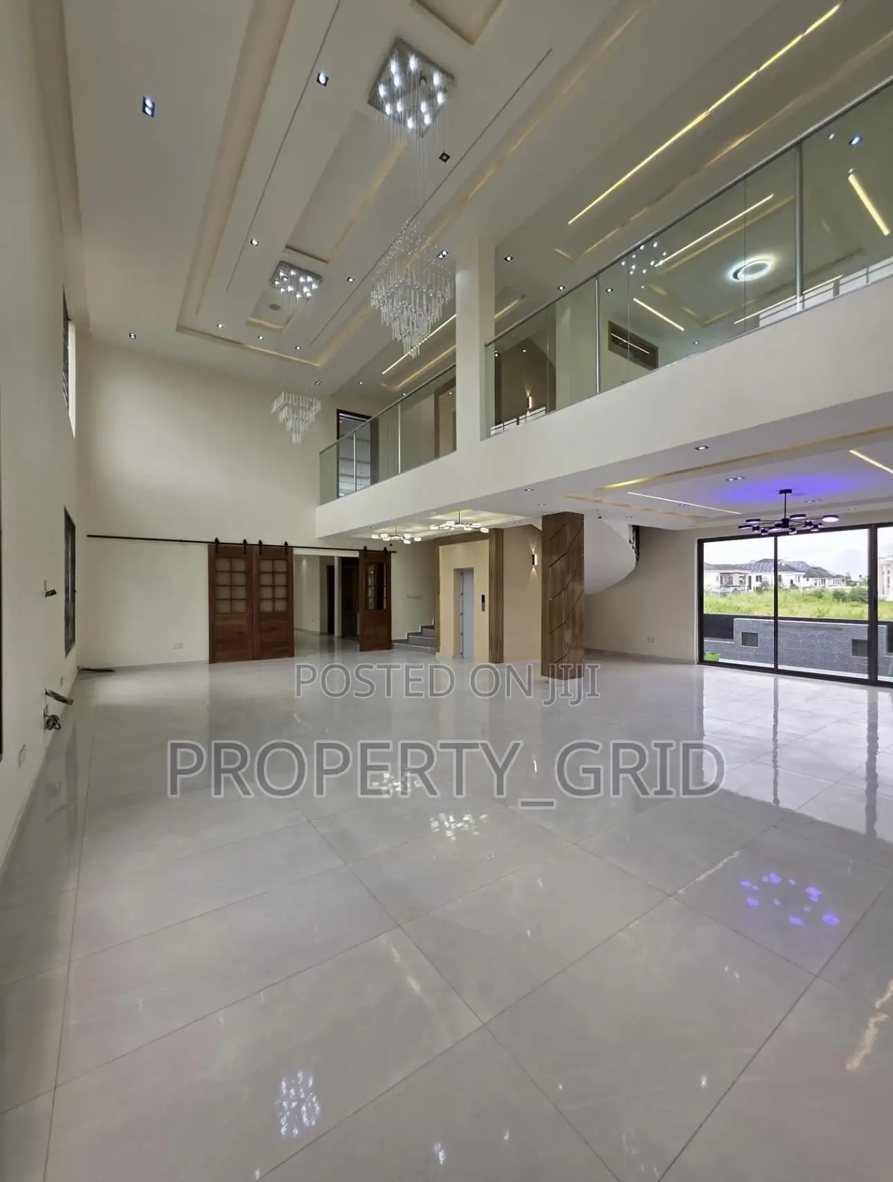 5bdrm Duplex in Royal Garden Estate, for sale