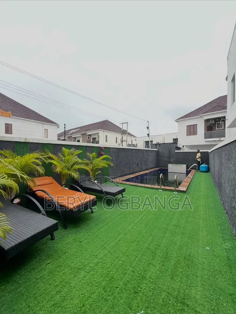 4bdrm Duplex in Lekki Phase 2 for sale