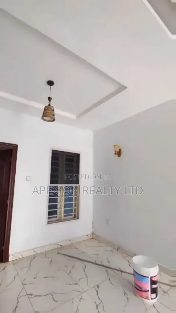 2bdrm Duplex in Lord Chosen Estate(, New Layout for rent