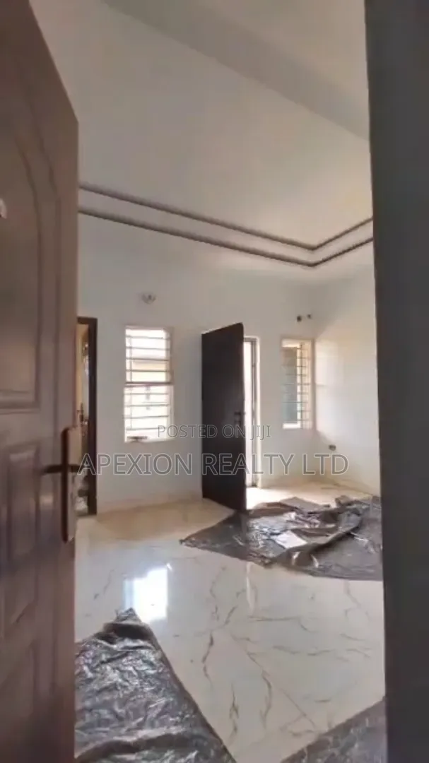 2bdrm Duplex in Lord Chosen Estate(, New Layout for rent