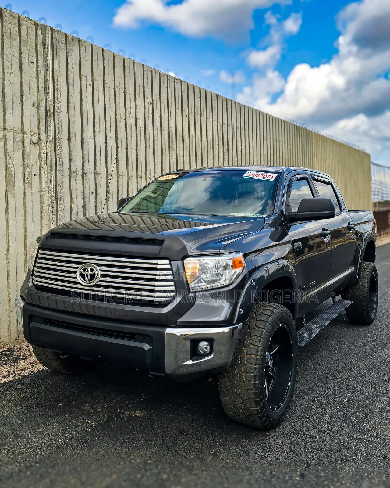 Toyota Tundra SR 5.7L V8 4x2 Double Cab 6.6 ft. box 145.7 in. WB 2017