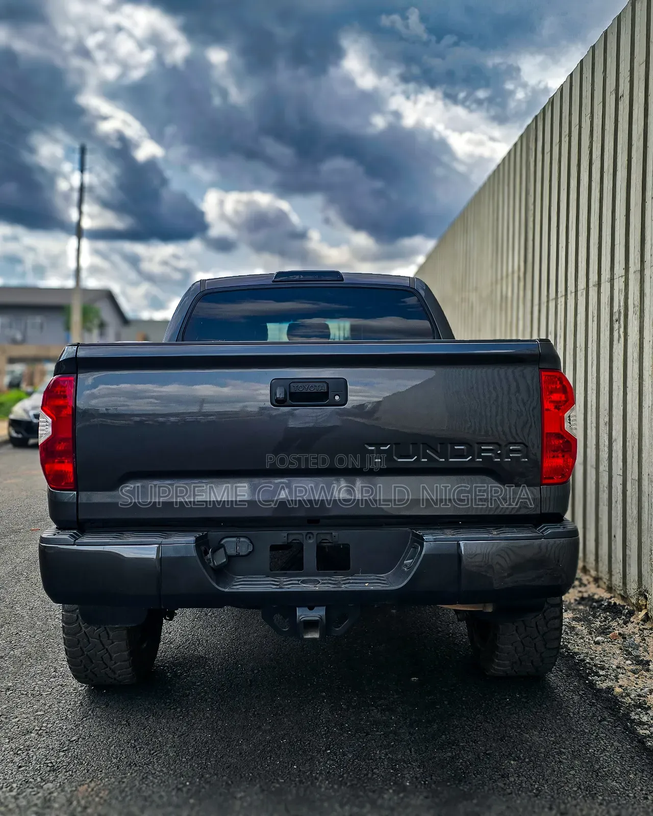 Toyota Tundra SR 5.7L V8 4x2 Double Cab 6.6 ft. box 145.7 in. WB 2017