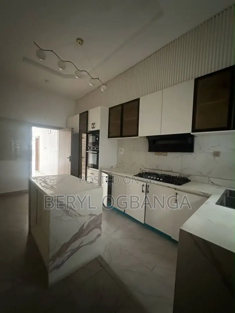 4bdrm Duplex in Ikate for rent