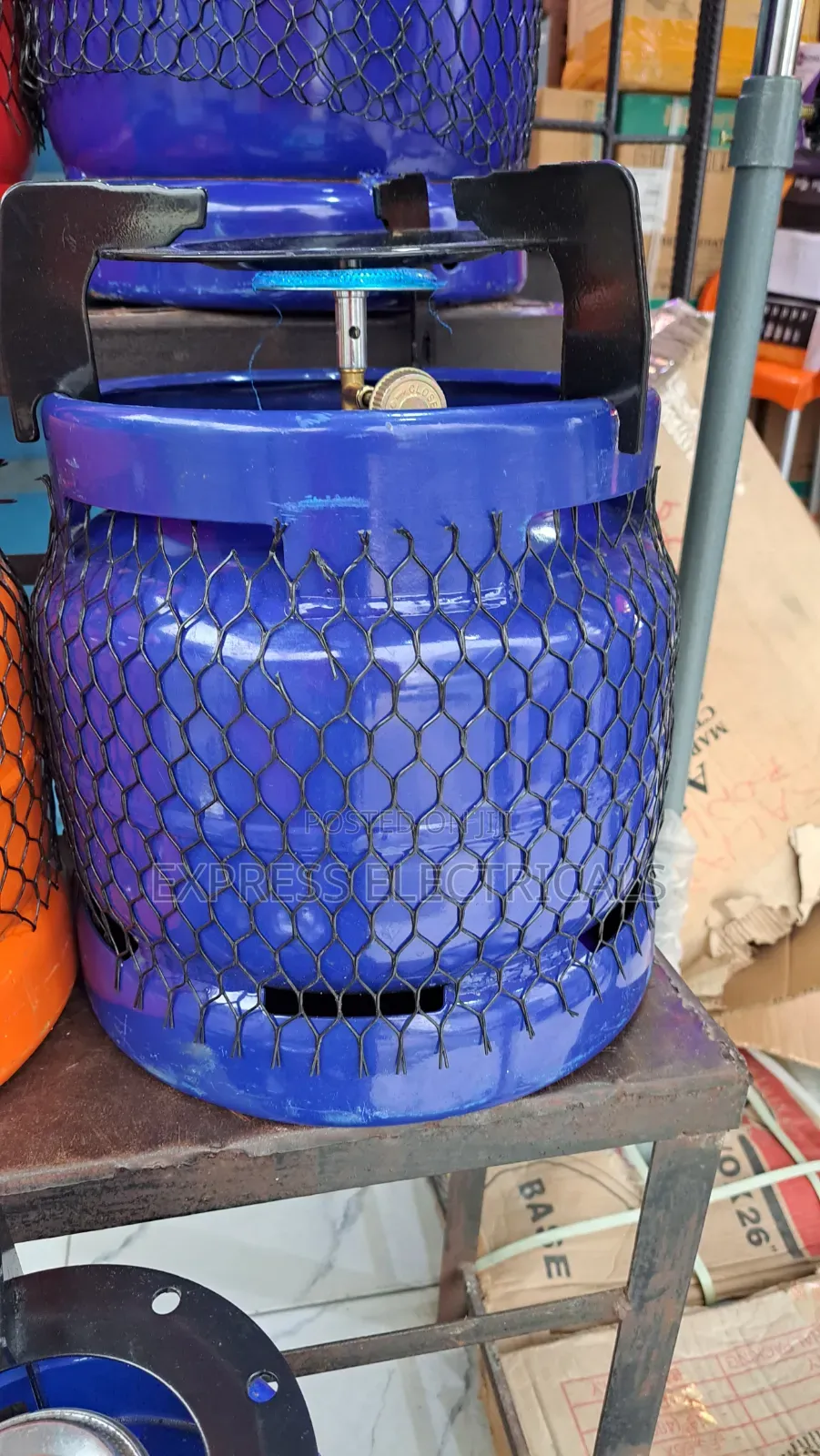 Table Top Mini LPG Gas Cylinder With Attached Burner