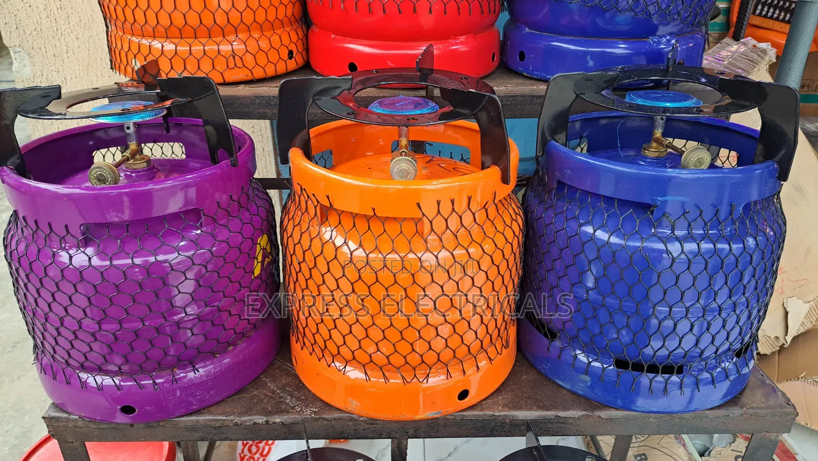 Table Top Mini LPG Gas Cylinder With Attached Burner
