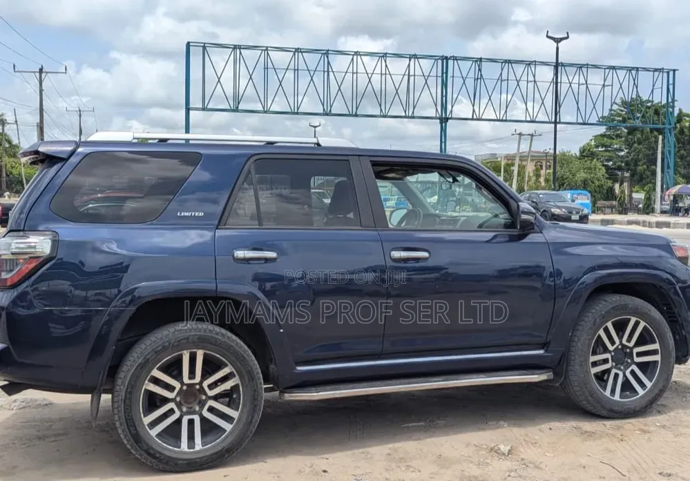 Toyota 4-Runner 2015 Blue